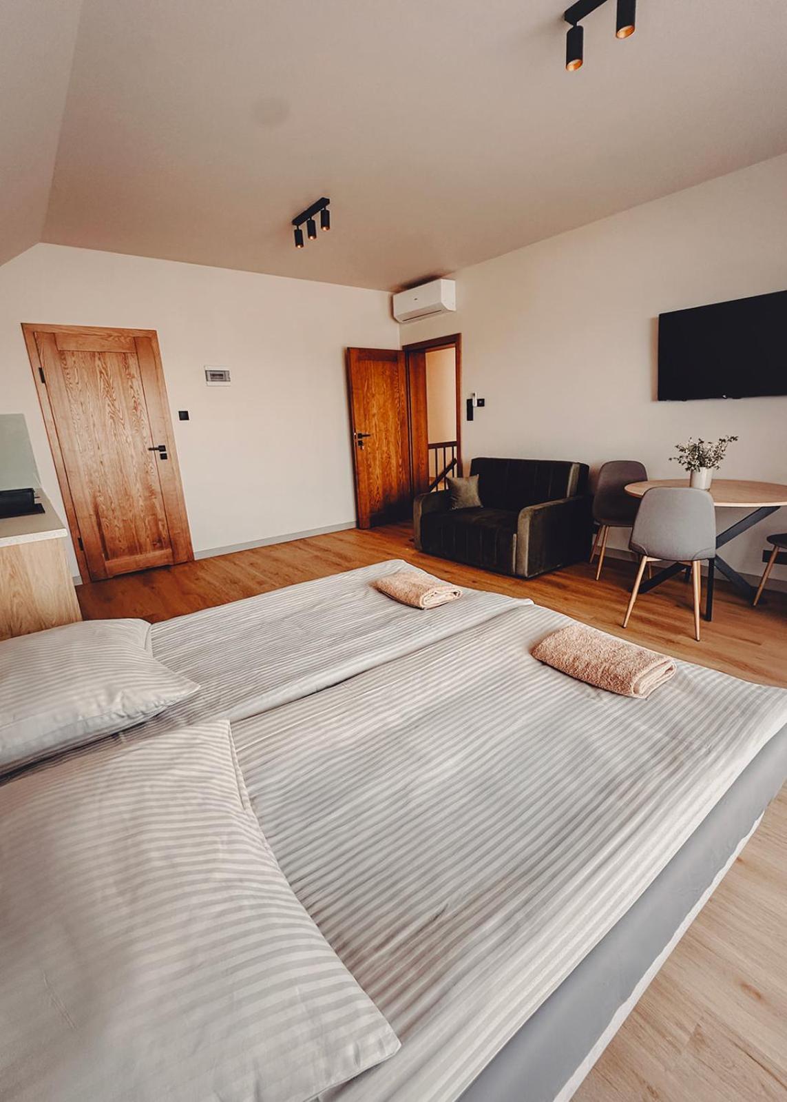 Beztroska Zatoka - Agroturystyka Jacuzzi & Sauna Polajewo Exterior foto
